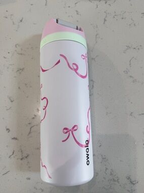 Owala Stainless Steel Water Bottle Pink Ribbon Design Flip Straw Lid